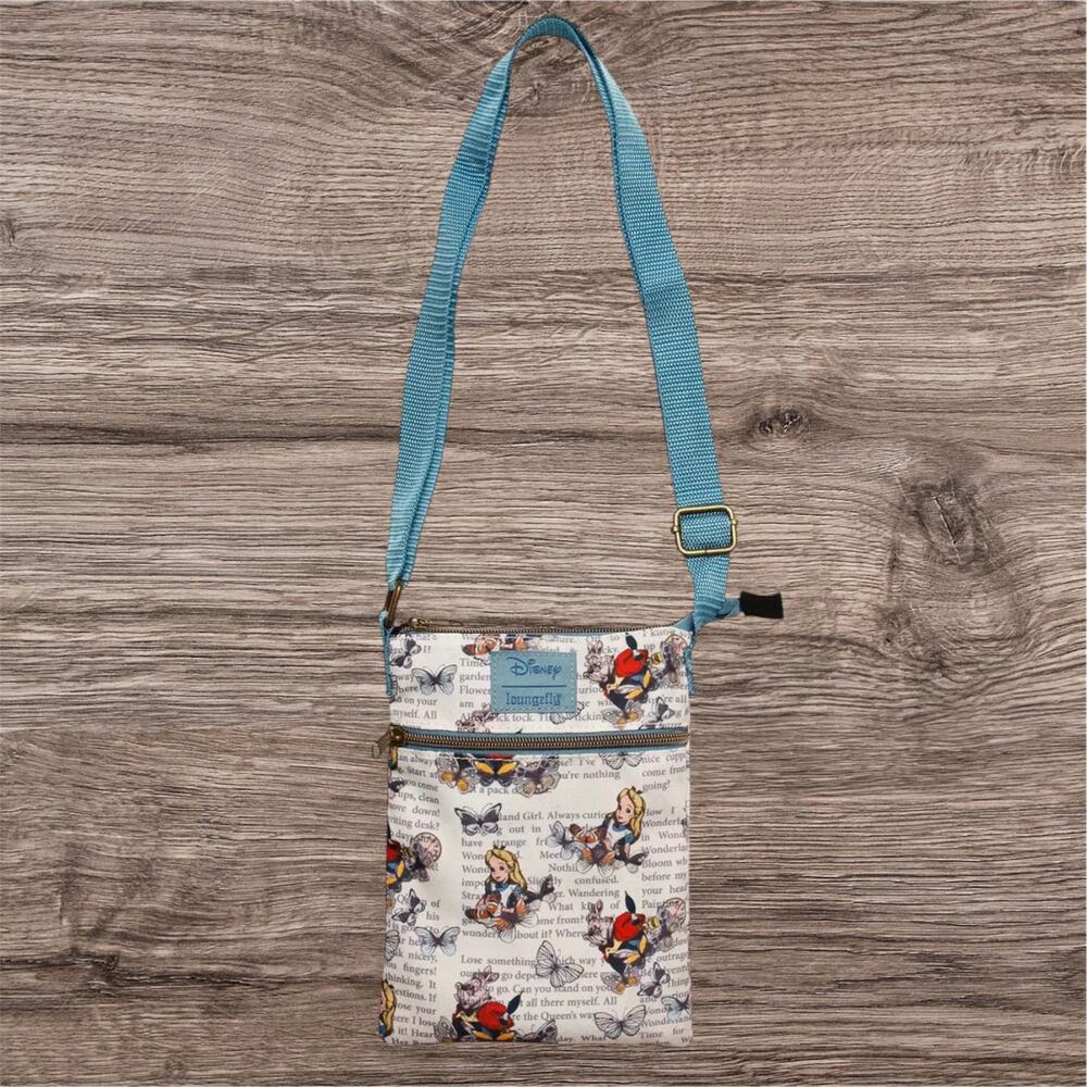 NWOT Loungefly Disney Alice In Wonderland Text Passport Crossbody Bag